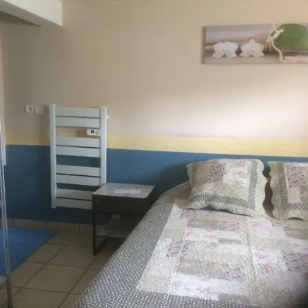Appartement Studio Tranquille Chez Bibi Groléjac